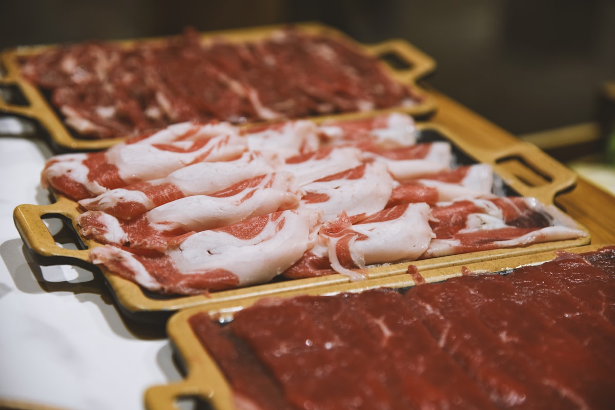 夏季食品安全管控要点:从采购到留样的全链路管理 配图一